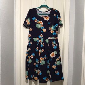 LuLaRoe purple floral Amelia - GUC!